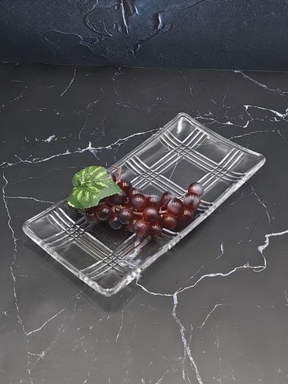 Блюдо прямоугольное стеклянное 27,5х13,5 см.