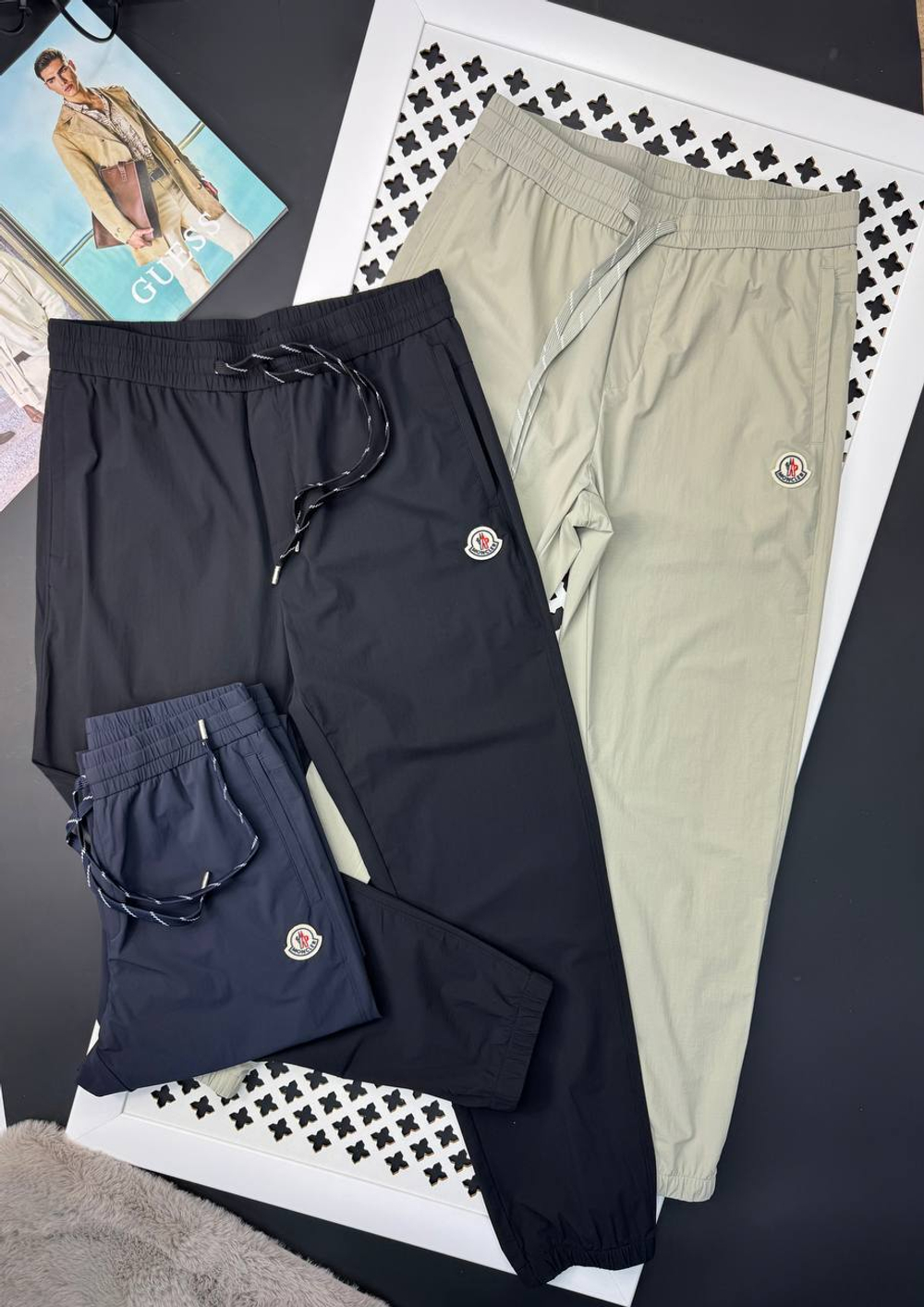 Спортивные штаны Moncler