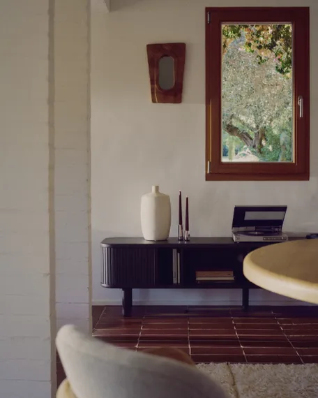 Mailen Тумба под ТВ с 2 дверцами из ясеневого шпона темной отделки 200 х 50 см