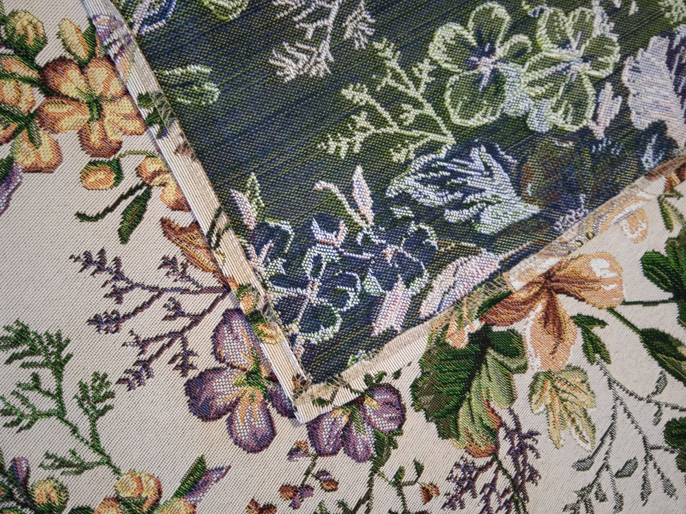 Покрывало гобеленовое Цветочная поляна евро (240х200)