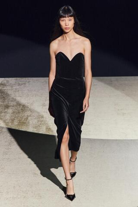 ZARA БАРХАТНОЕ ПЛАТЬЕ МИДИ — ZW COLLECTION, ЧЕРНЫЙ