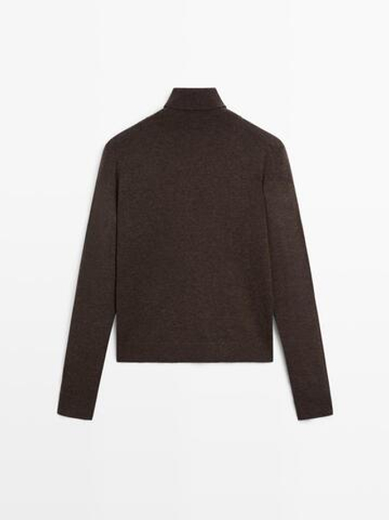 Massimo Dutti Свитер из смесовой шерсти с высоким воротником, шоколадный