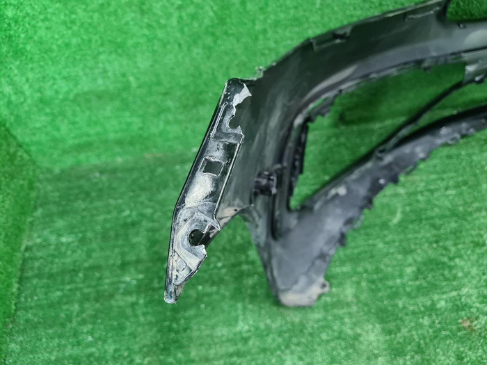 Бампер передний Mercedes C w206 (2021-н.в.) AMG