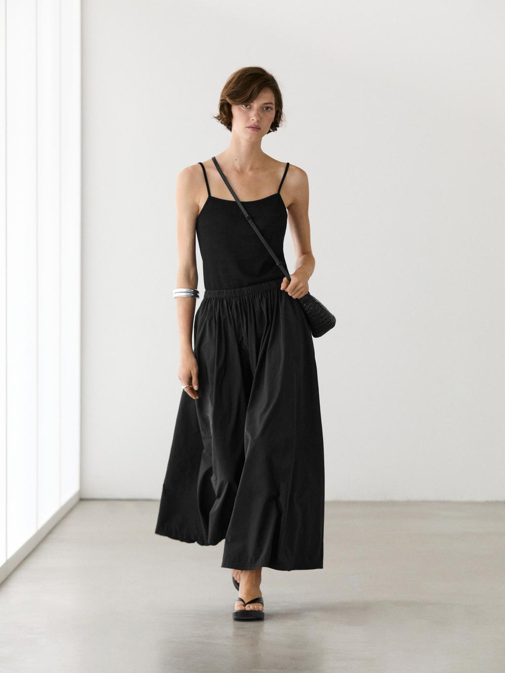 Massimo Dutti Юбка миди с плиссировкой, черный