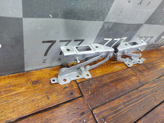 Петли капота комплект Geely Monjaro 21-нв Б/У Оригинал 5032064800C15