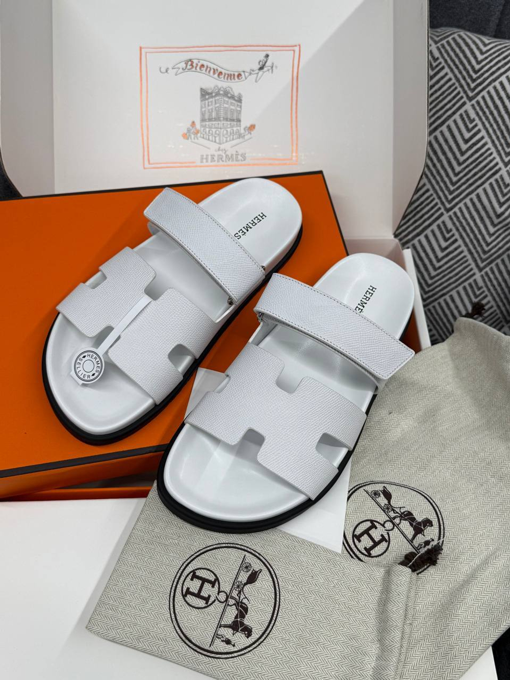 Шлёпанцы Hermes