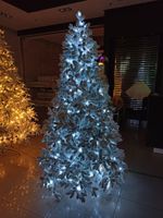 Заснеженная ель с гирляндой «Барокко» холодный свет (Литая+пвх) 150 см / 1,5 м