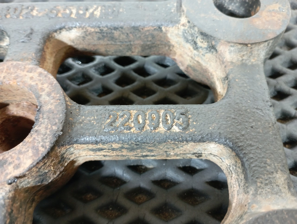 Кронштейн рессоры задний