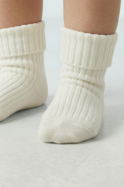 ZARA НАБОР ИЗ 4 ЦВЕТНЫХ НОСКОВ В КОРОБКЕ, МЯГКИЙ ЗЕЛЕНЫЙ