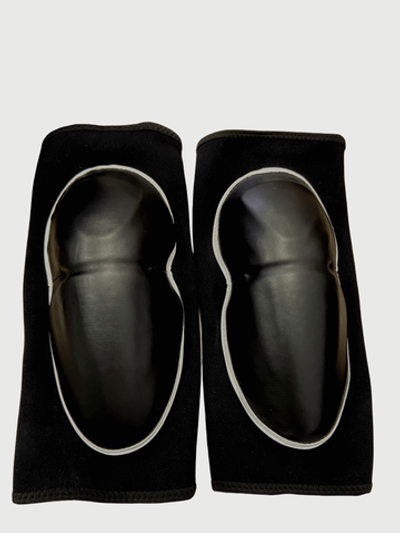 Защита колена BLACK TS 46