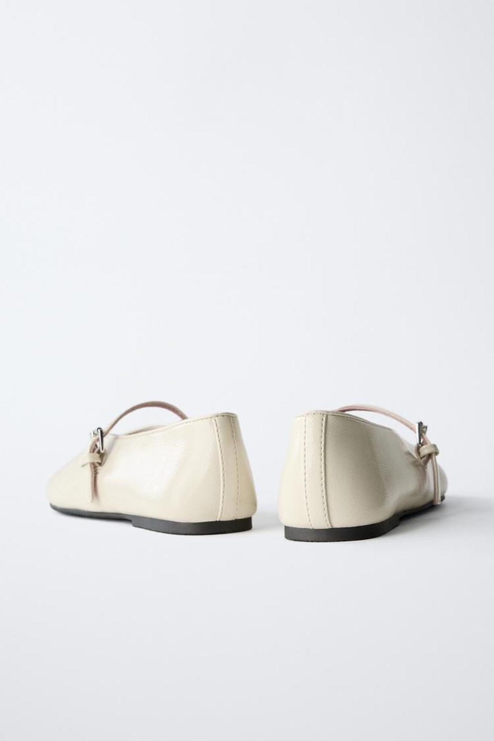 ZARA ЛАКИРОВАННЫЕ БАЛЕТКИ, ЭКРЮ