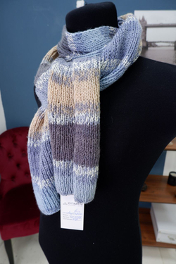 Шарф вязаный стильный