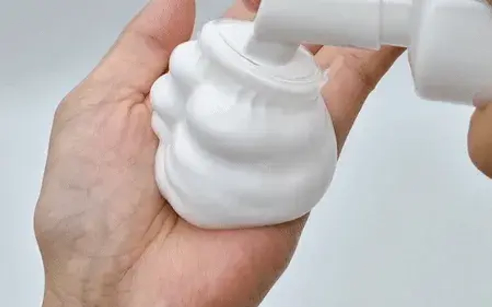 Пенка для лица очищающая с глутатионом Lebelage Glutathione Bubble Chewy Foam (200мл)