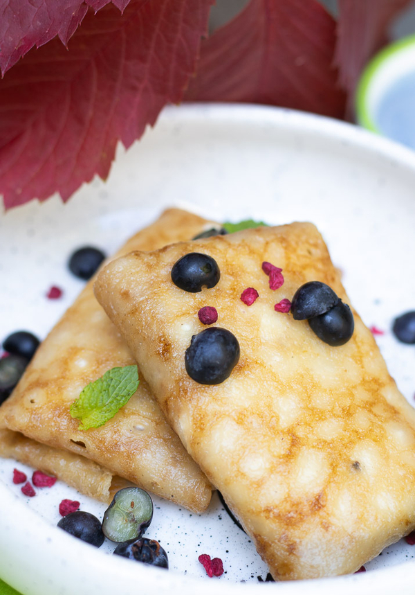 БЛИНЫ С ТОФУ ТВОРОГОМ И КЕШЬЮ СОУСОМ