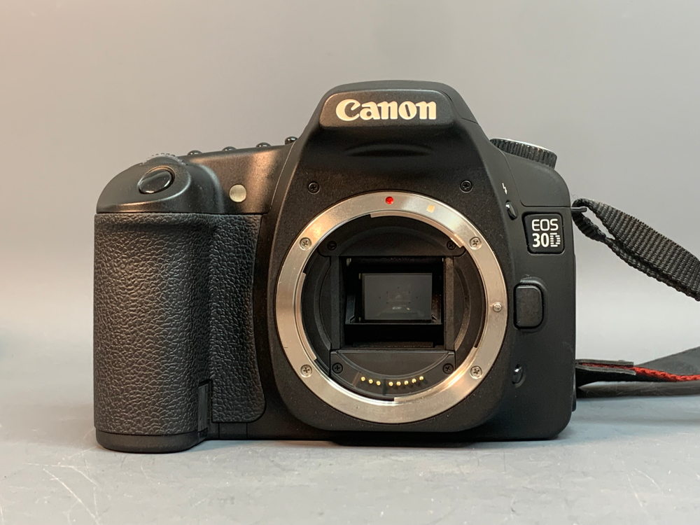 Canon EOS 30D с дефектом