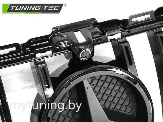 Решетка радиатора для Mercedes С-Class W205 (15-18) черная глянцевая в стиле GT-R