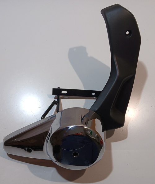 Пластик двигателя декоративный правый мотоцикл Motoland WOLF 300