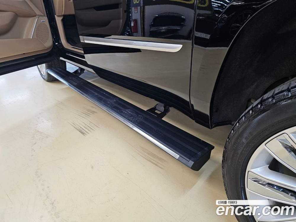 Cadillac Escalade 6.2 ESV (09.2019)