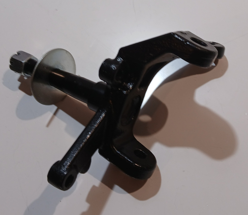 Кулак поворотный правый Квадроцикл KAYO AU200