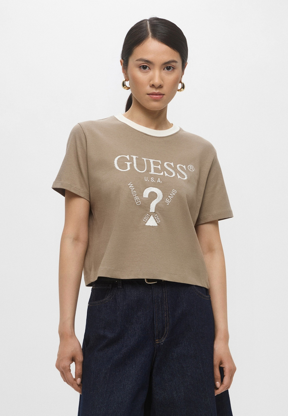 Футболка  женская GUESS