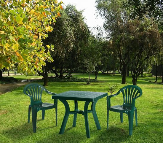 Стол пластиковый обеденный Viva