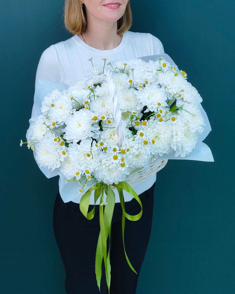 Корзина с цветами(00488)