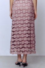 Юбка из накладного кружева