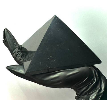 Пирамида из Шунгита (Большая)