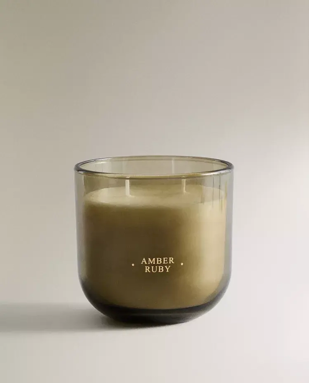 ZARA HOME АРОМАТИЧЕСКАЯ СВЕЧА АМБРЫ