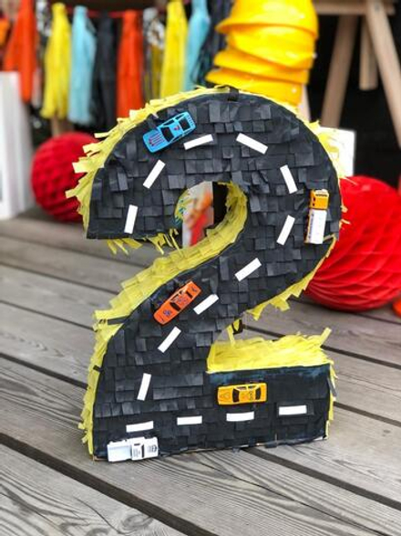 Пиньята "Машинки"