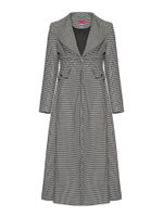 Женское пальто в клетку