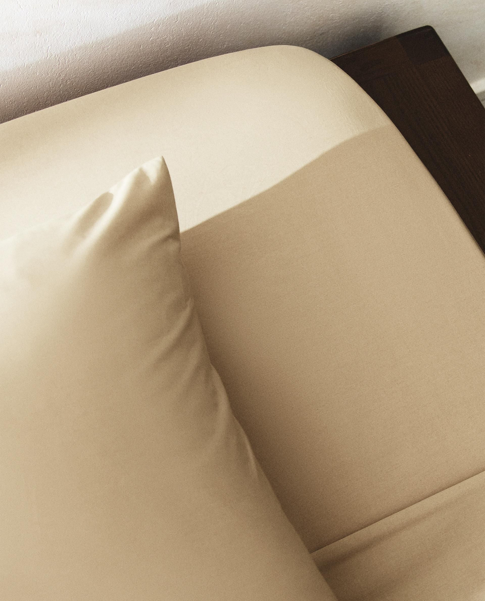 Zara Home - Простыня с ситцевой резинкой, высота 30 см (вес 300 нитей), бежевый, 200х200х30 см