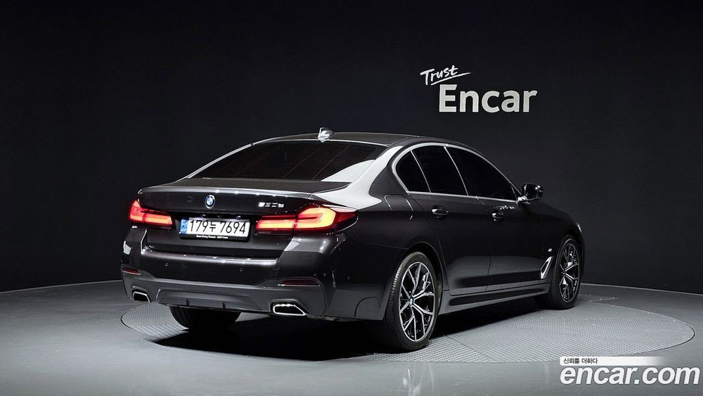 BMW 5 Series (G30) 530e M Sports (06.2021)