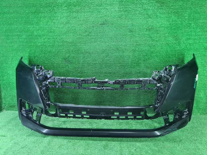 Бампер передний Toyota Hiace Н300 (2019-н.в.)