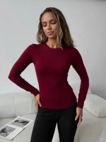 Лонгслив с длинным рукавом облегающий