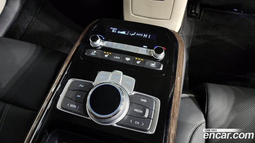 Genesis G90 3.8 AWD (10.2020)