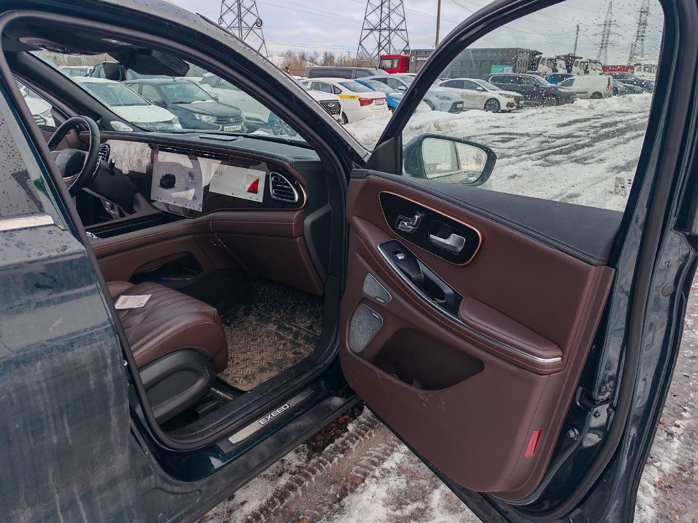 EXEED VX President 7 мест 2.0T 8AT 4WD