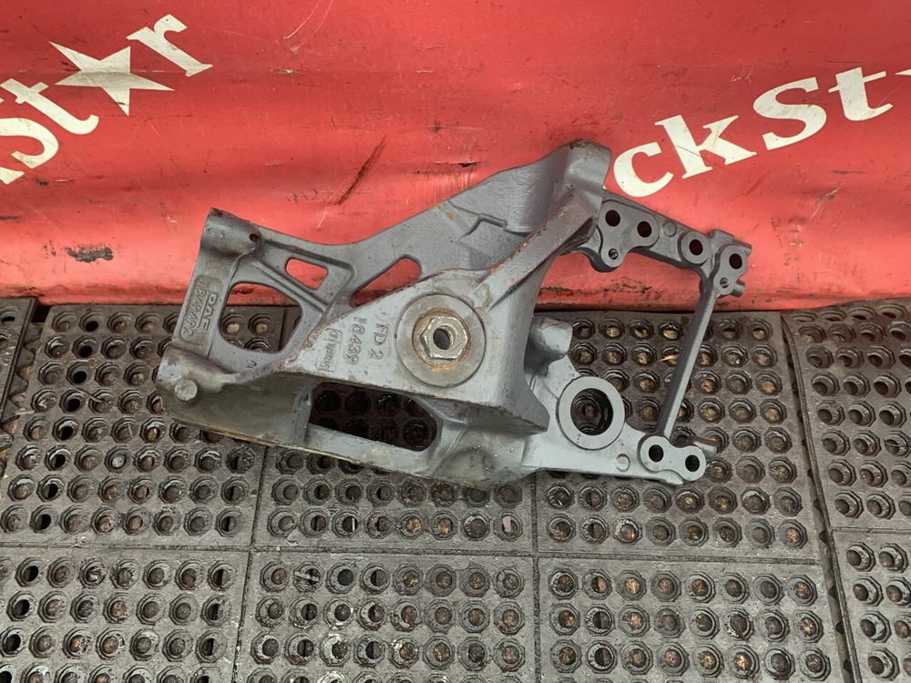 Кронштейн рессоры передней левый 2021г