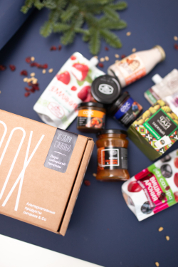 Набор продуктов APICO BOX №7 "Из Сибири с любовью", подарочный набор из 9-ти продуктов из Сибири, Новогодний подарок