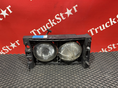 Фара противотуманная левая