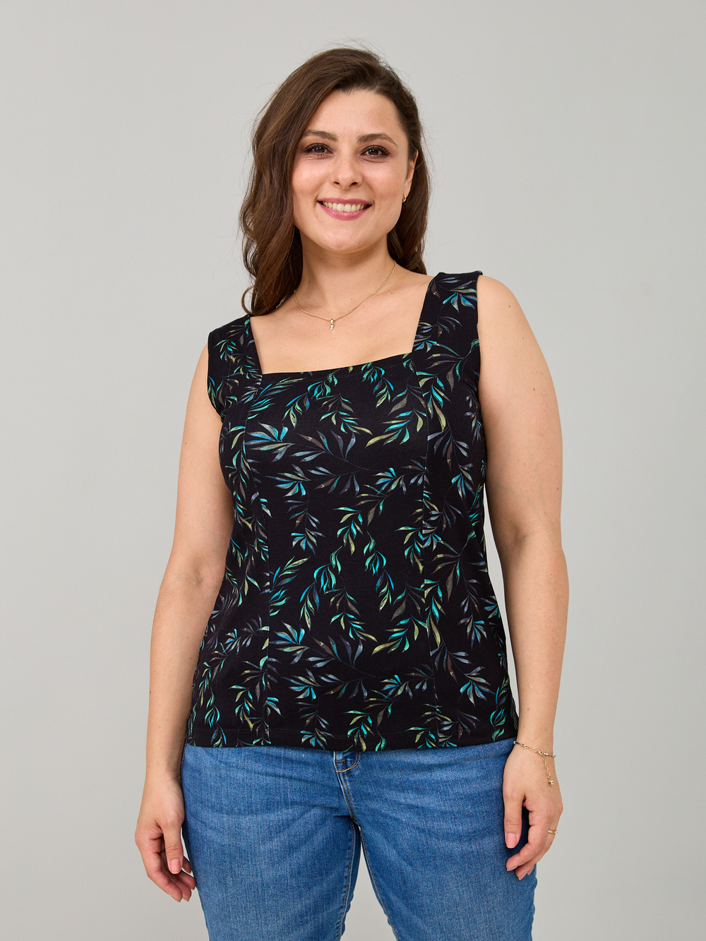 Майка М-040/черный-акварельветочки