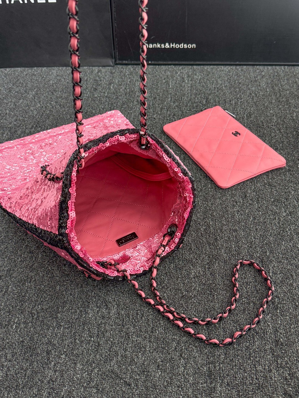 Chanel Shopping Bag 39 cm