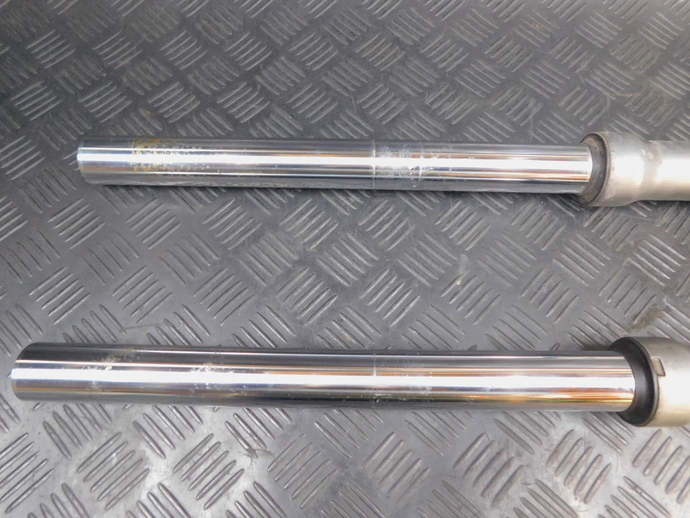 Перья вилки Kawasaki ZZR 400 98 053088