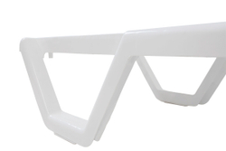 Шезлонг Tweet пластиковый белый с колесиками