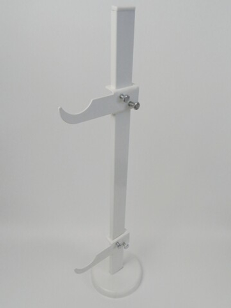 А11.11К(ст.30*10/1000) Кронштейн напольный регулируемый , стойка 1000 мм в комплекте с пластиковой крышкой А107