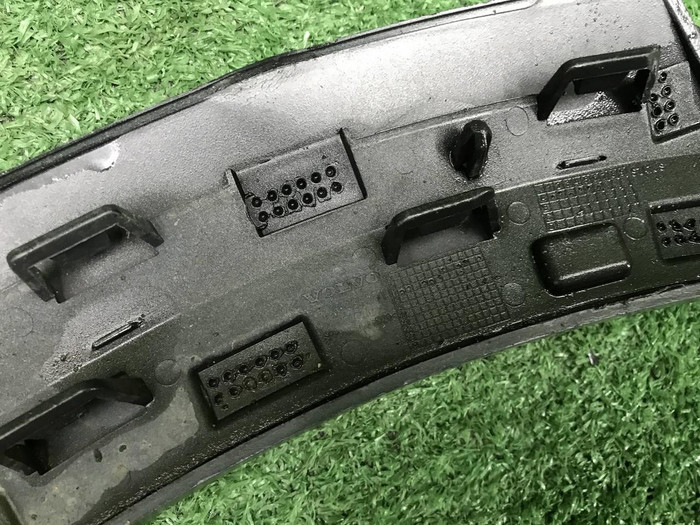 Накладка переднего бампера правая Volvo V90 16-20