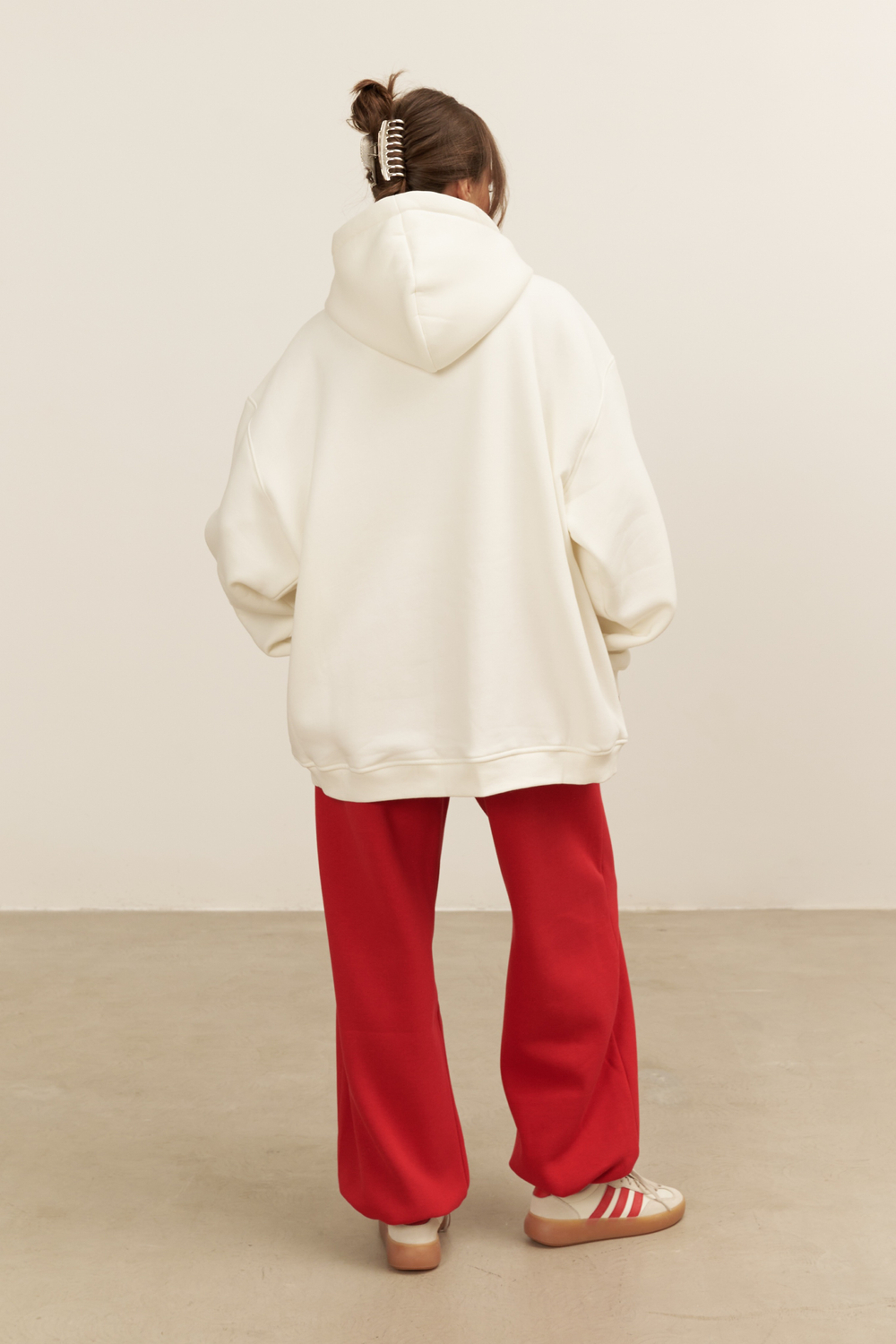 Худи 03 FRANSY x HUGGESHNAYA, с начесом, молочное