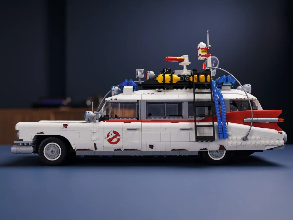 Конструктор LEGO Icons 10274 Ghostbusters ECTO-1