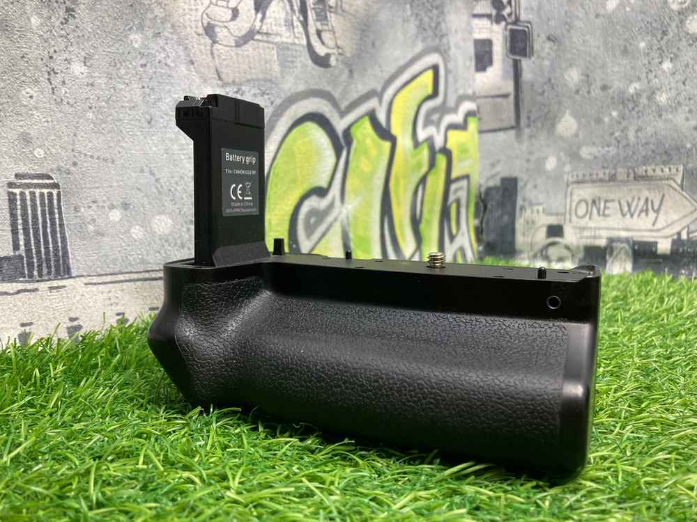 Canon EOS RP Battery Grip