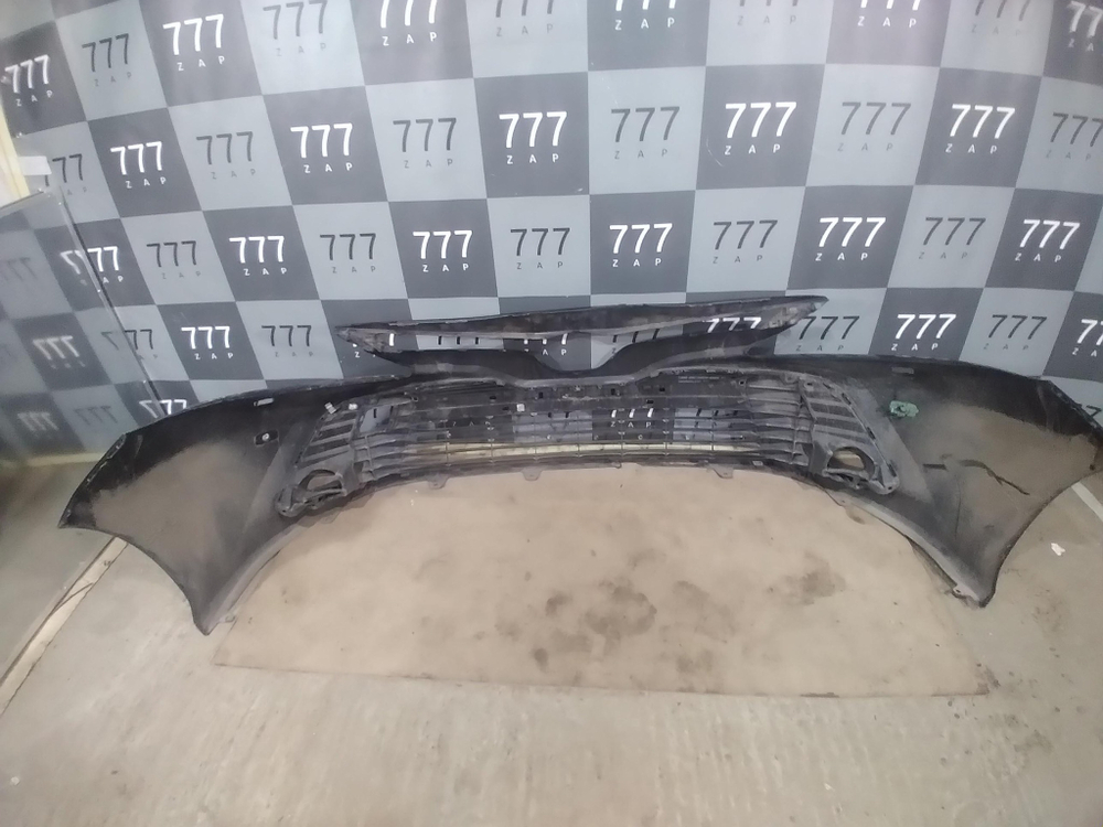 Бампер передний + решетка радиатора Toyota Camry 70 17-21 Б/У Оригинал 5211906E50